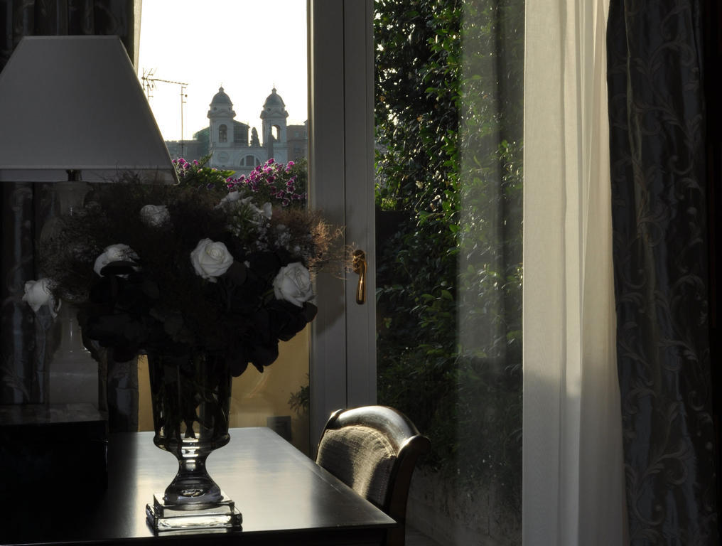 La Scelta Di Goethe - Luxury Suites Roma Oda fotoğraf